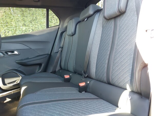 Used Peugeot 2008 2025 for sale - 74647578: Photo 6