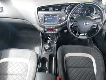 Used Kia Ceed 2018 for sale - 79195510: Photo