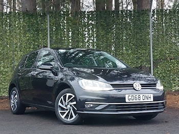 Used Volkswagen Golf 2019 for sale - 77299941: Photo