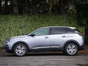 Used Peugeot 3008 2018 for sale - 79051315: Photo