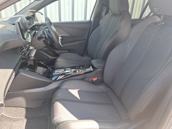 Used Peugeot 208 2025 for sale - 76331781: Photo 5