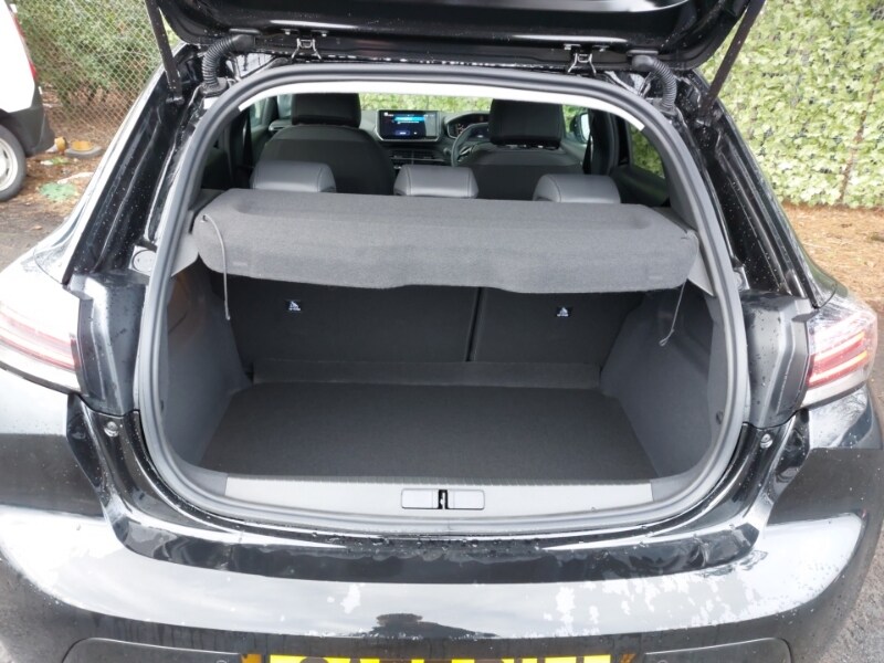 Used Peugeot 208 2025 for sale - 77352712: Photo 8