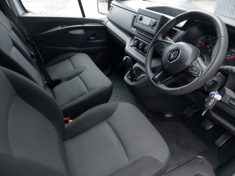 Used Renault Trafic 2022 for sale - 76362190: Photo 2