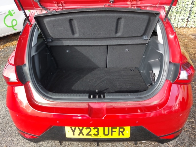 Used Hyundai i20 2023 for sale - 76397434: Photo 8