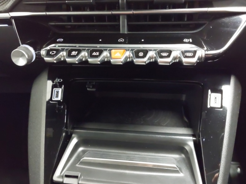 Used Peugeot 2008 2024 for sale - 76141028: Photo 18