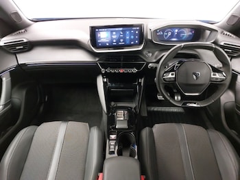 Used Peugeot 2008 2024 for sale - 76141028: Photo 2