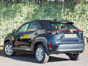 Used Toyota Yaris Cross 2023 for sale - 78132825: Photo