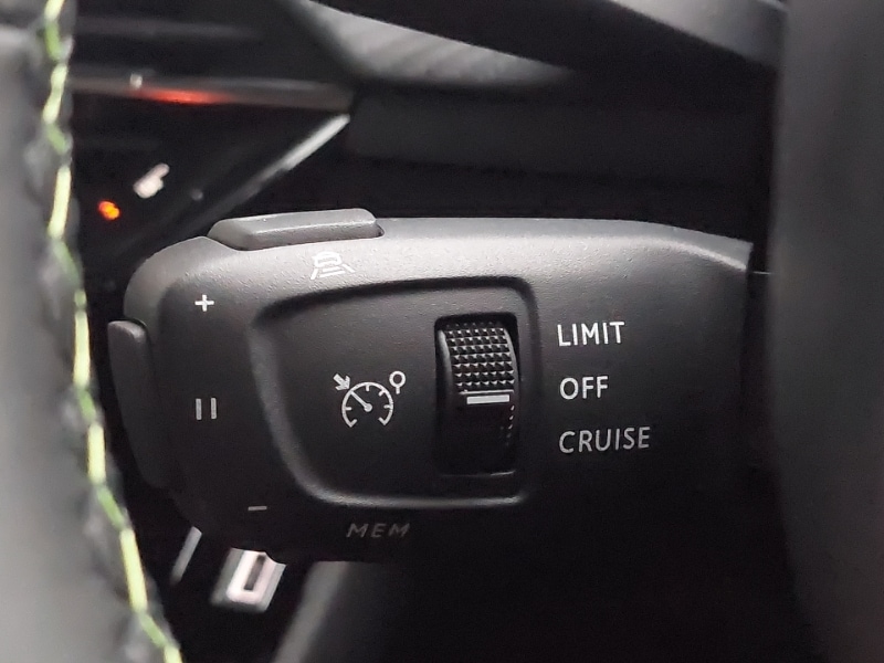 Used Peugeot 2008 2025 for sale - 76687789: Photo 17