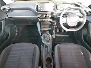Used Peugeot 2008 2021 for sale - 76135212: Photo 2