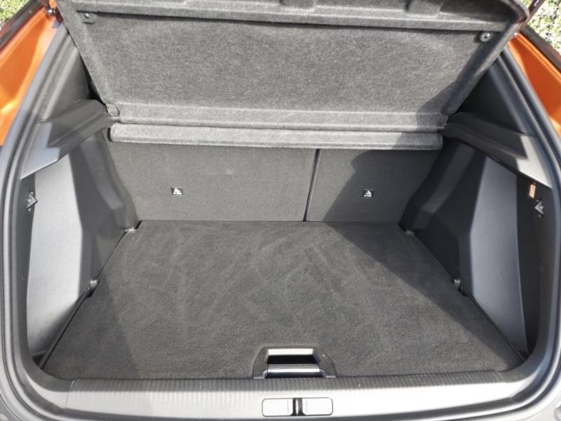 Used Peugeot 2008 2021 for sale - 76135212: Photo 8