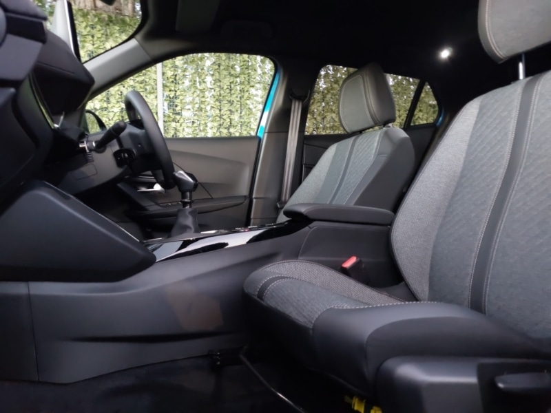 Used Peugeot 2008 2024 for sale - 76925217: Photo 5