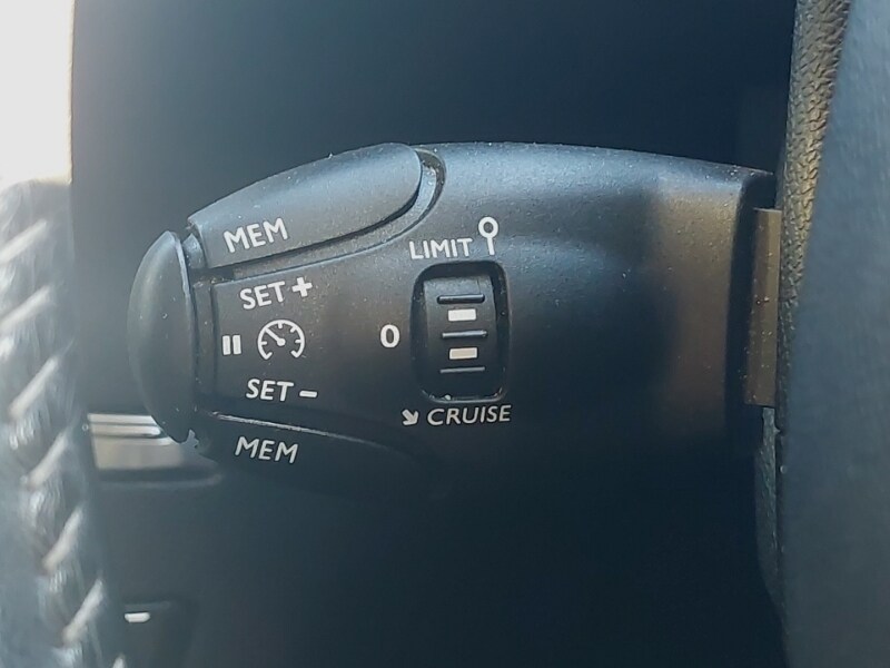 Used Peugeot 308 2017 for sale - 78156060: Photo 17