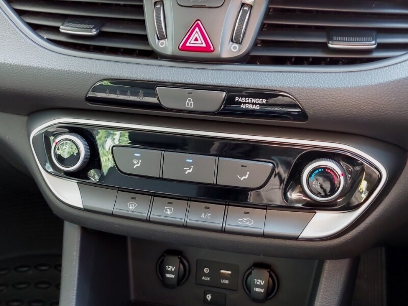 Used Hyundai i30 2018 for sale - 77964360: Photo 15