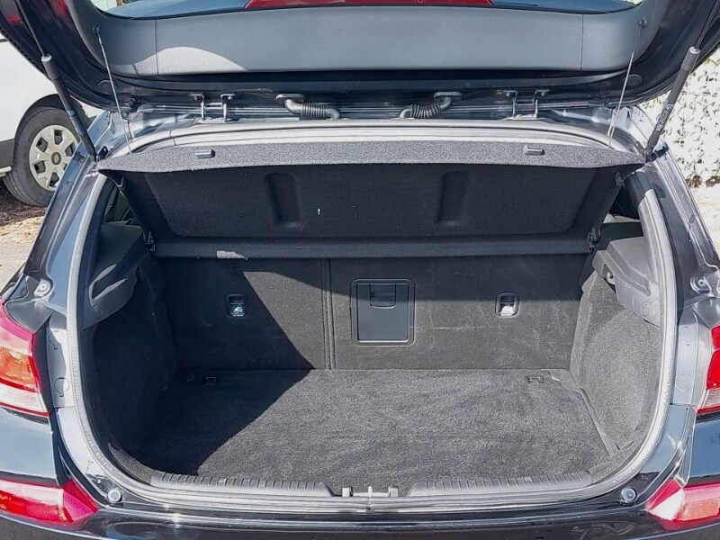 Used Hyundai i30 2018 for sale - 77964360: Photo 8