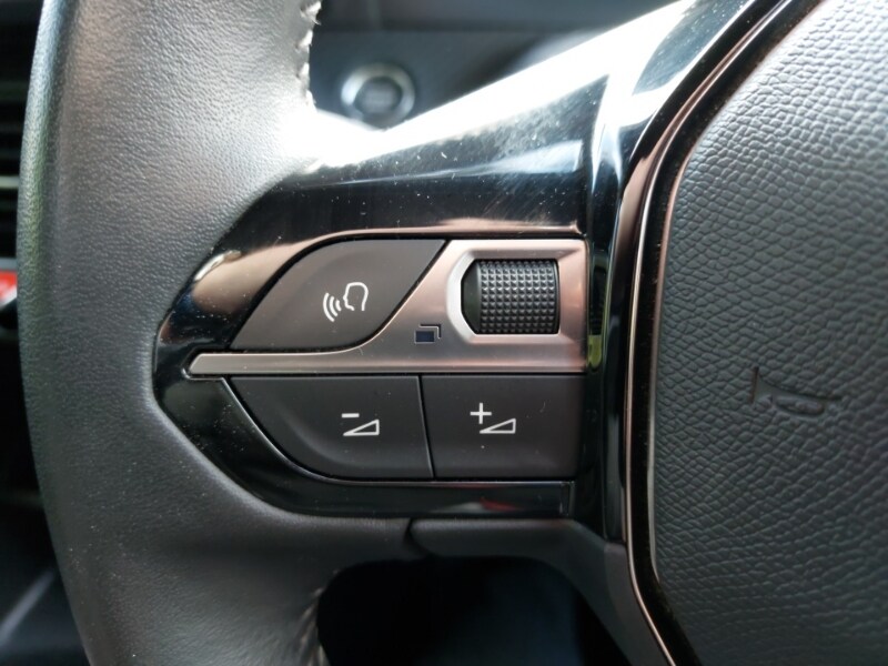 Used Peugeot 2008 2023 for sale - 77832613: Photo 16