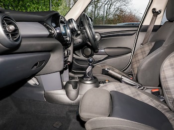 Used MINI Hatch 2018 for sale - 77611087: Photo