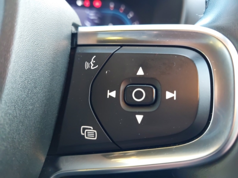 Used Volvo XC40 2024 for sale - 77251957: Photo 17