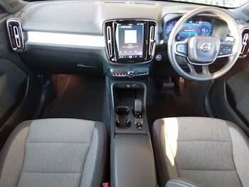 Used Volvo XC40 2024 for sale - 77251957: Photo