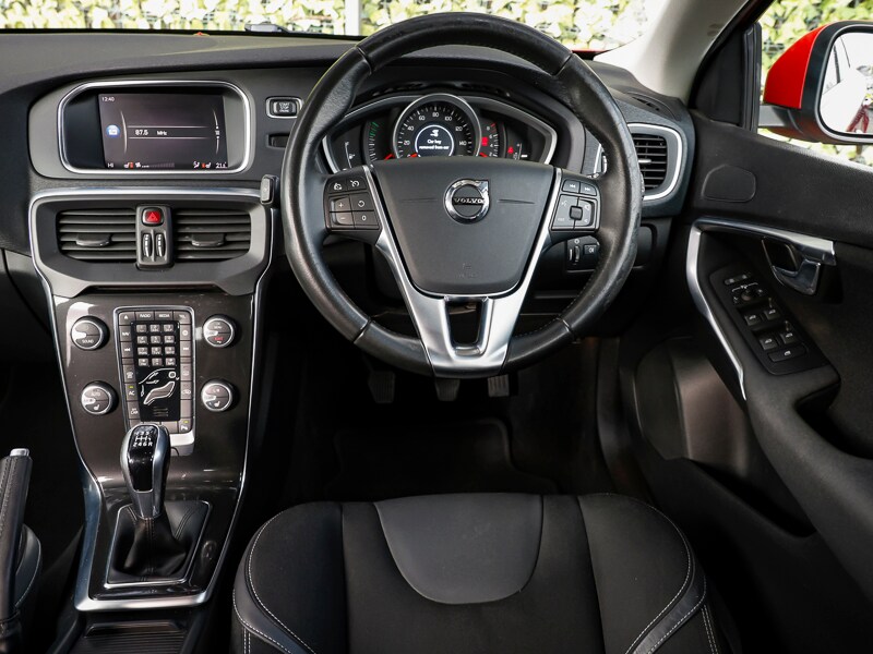 Used Volvo V40 2017 for sale - 77611039: Photo 17