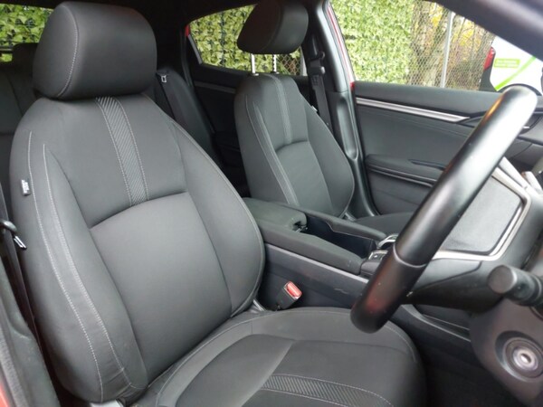 Used Honda Civic 2018 for sale - 76264824: Photo 12