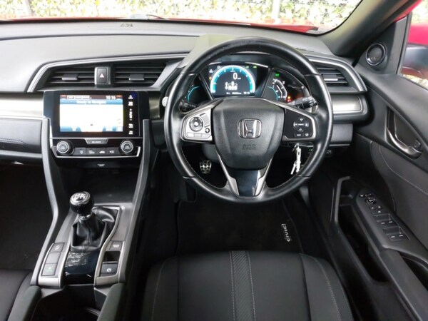 Used Honda Civic 2018 for sale - 76264824: Photo 7