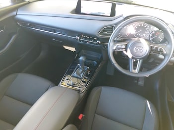 Used Mazda CX-30 2024 for sale - 76103242: Photo 2