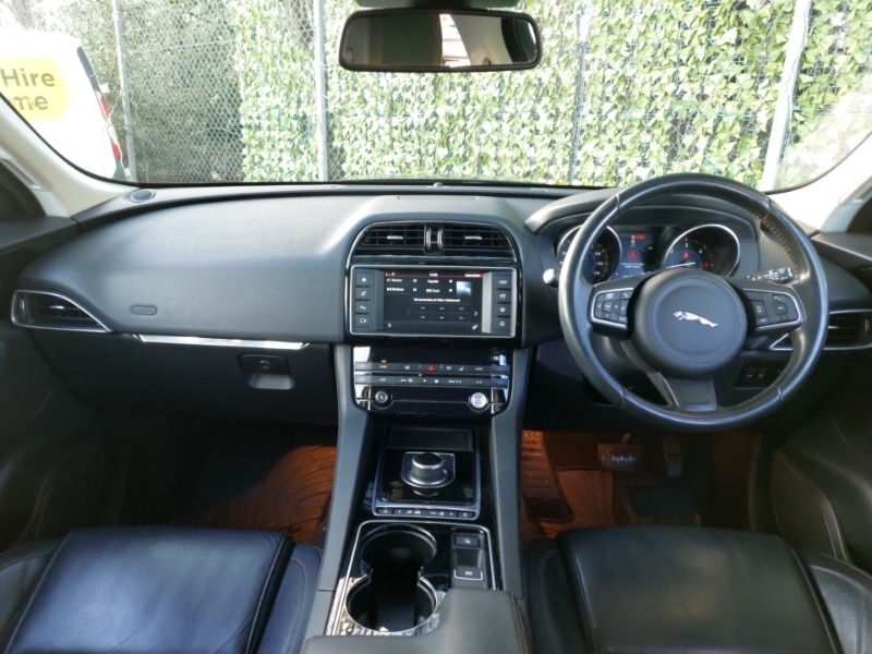 Used Jaguar F-Pace 2016 for sale - 77891884: Photo 2