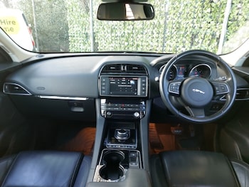 Used Jaguar F-Pace 2016 for sale - 77891884: Photo