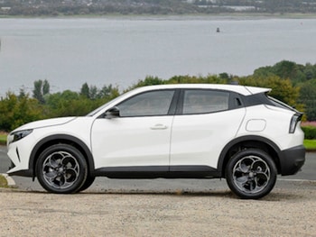 Used Alfa Romeo Junior 2025 for sale - 77874293: Photo