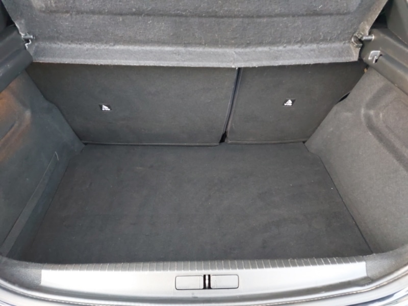 Used Peugeot 208 2021 for sale - 76911611: Photo 8