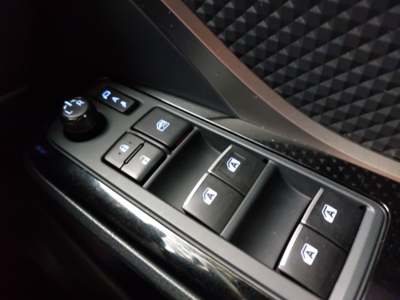 Used Toyota C-HR 2018 for sale - 76478358: Photo 15