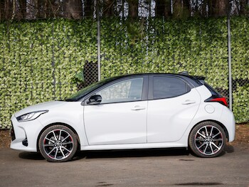 Used Toyota Yaris 2023 for sale - 77611058: Photo