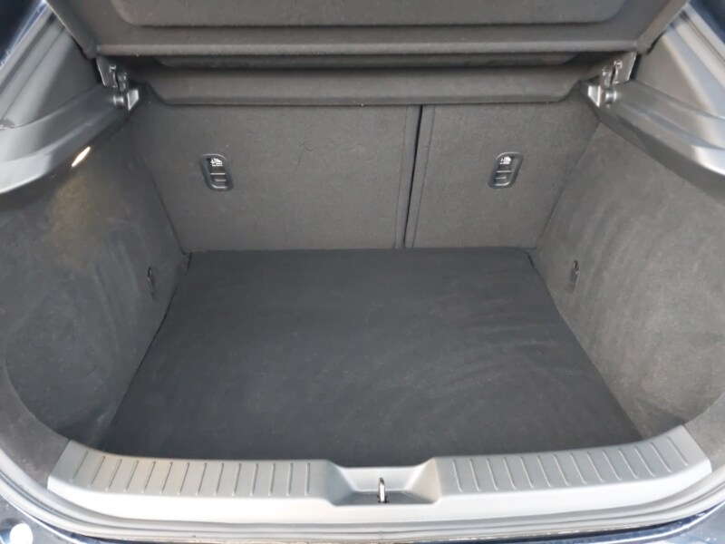 Used Mazda CX-30 2023 for sale - 76749240: Photo 8