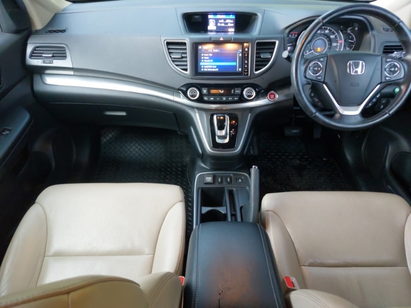 Used Honda CR-V 2017 for sale - 76970624: Photo 2