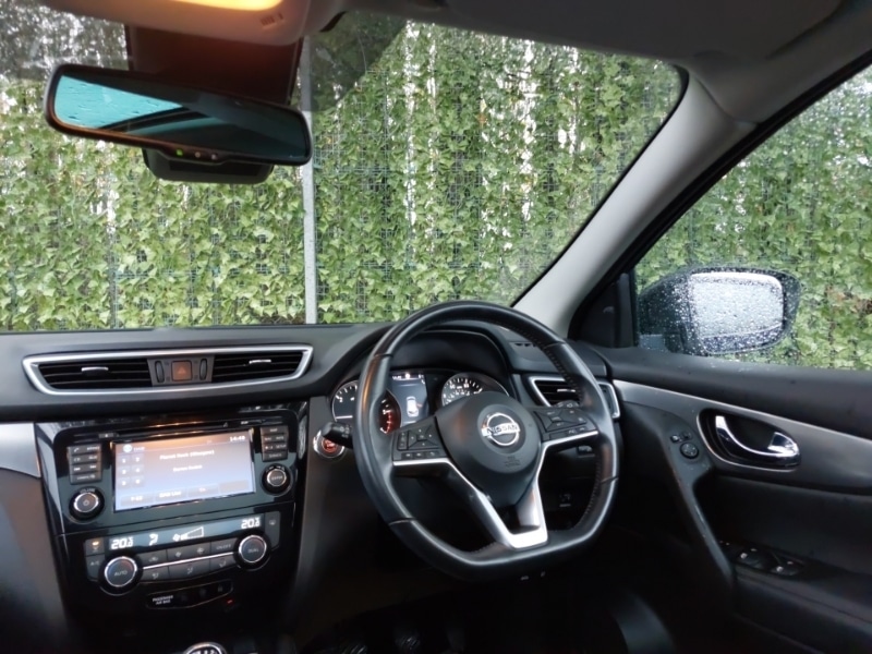 Used Nissan Qashqai 2019 for sale - 76566793: Photo 2