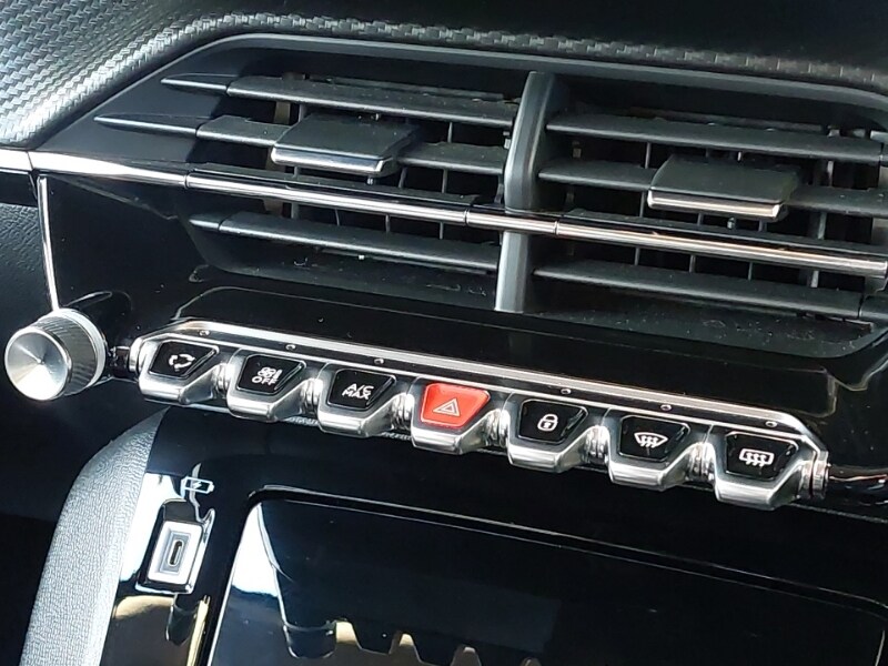 Used Peugeot 2008 2021 for sale - 77939170: Photo 11