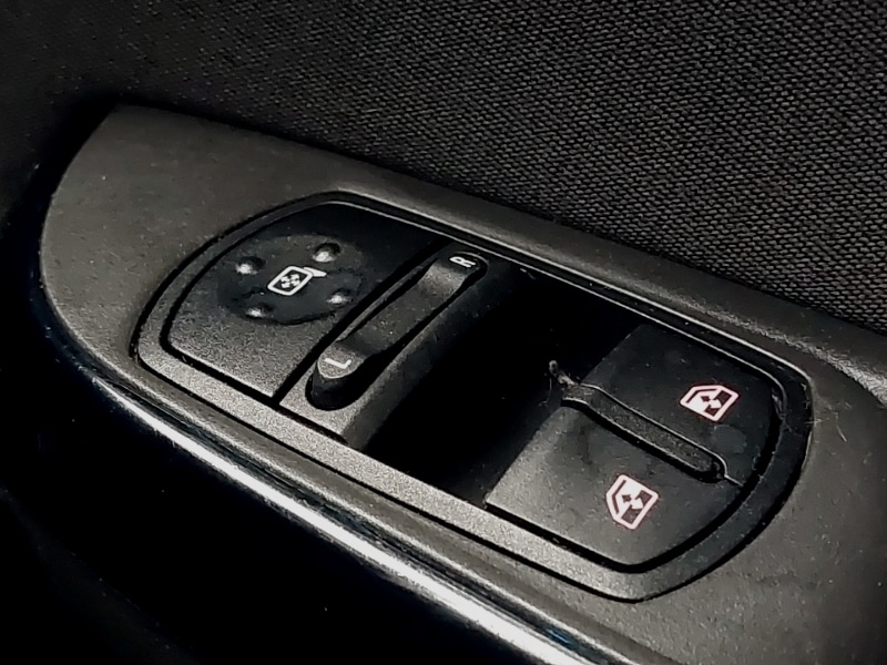 Used Vauxhall Corsa 2016 for sale - 77852608: Photo 17