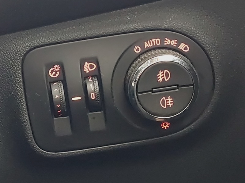 Used Vauxhall Corsa 2016 for sale - 77852608: Photo 18