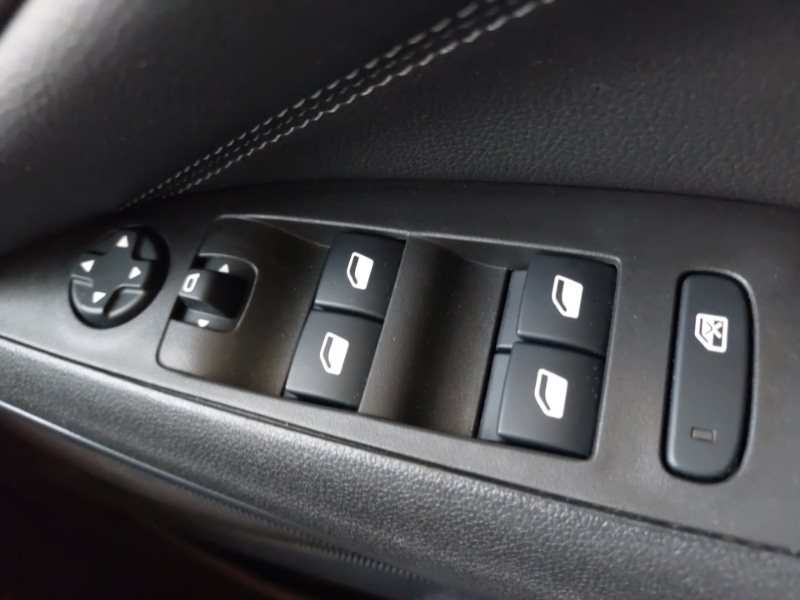 Used Vauxhall Crossland 2021 for sale - 76297936: Photo 12