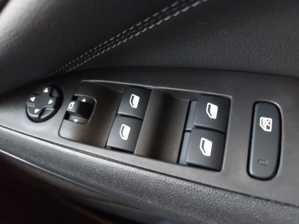 Used Vauxhall Crossland 2021 for sale - 76297936: Photo 12