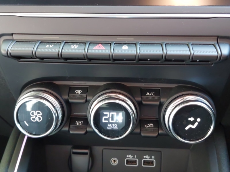 Used Renault Clio 2024 for sale - 76294279: Photo 16