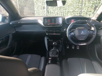 Used Peugeot 2008 2021 for sale - 77956777: Photo