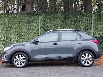 Used Kia Stonic 2023 for sale - 76502371: Photo