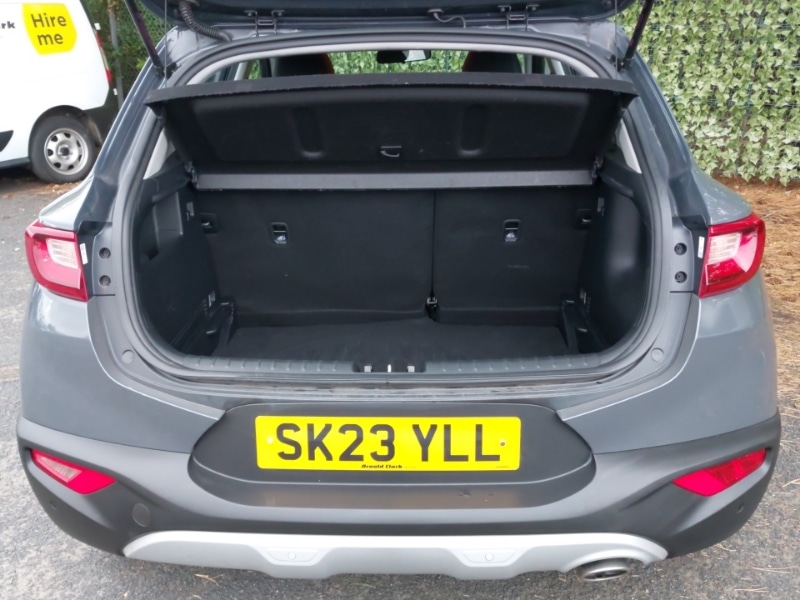 Used Kia Stonic 2023 for sale - 76502371: Photo 8