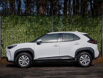 Used Toyota Yaris Cross 2023 for sale - 77939166: Photo