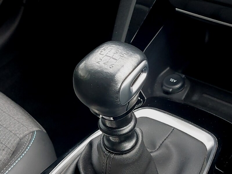 Used Peugeot 208 2023 for sale - 77702235: Photo 13