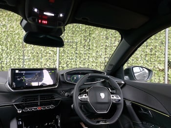 Used Peugeot 2008 2025 for sale - 76317633: Photo