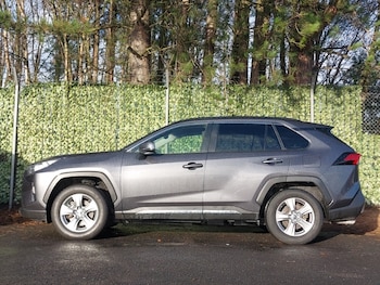 Used Toyota RAV4 2022 for sale - 77004592: Photo