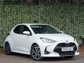 Used Toyota Yaris 2023 for sale - 79654380: Photo