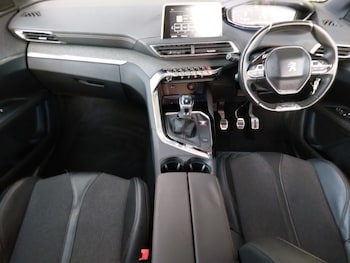 Used Peugeot 3008 2017 for sale - 77004608: Photo